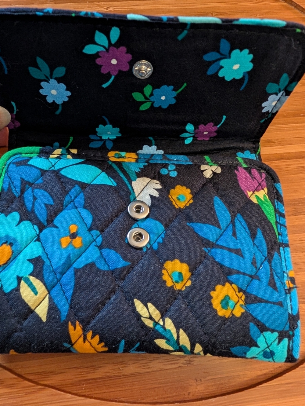 Vera Bradley Navy Floral Wallet Multicolor ☘️ - Picture 6 of 8